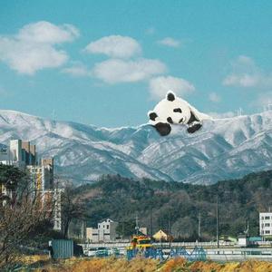 俄罗斯肥妇大屁股撒尿
